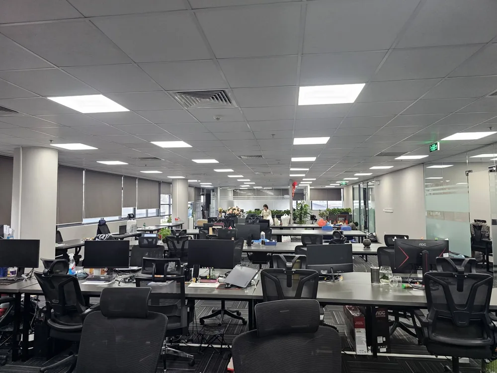 Văn phòng Lạc Hồng Tech