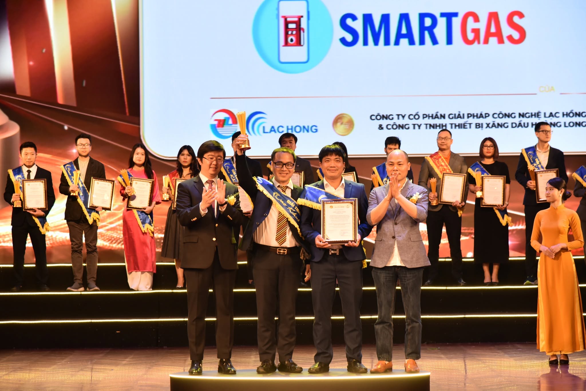 Lạc Hồng Tech nhận Giải thưởng Sao Khuê 2024